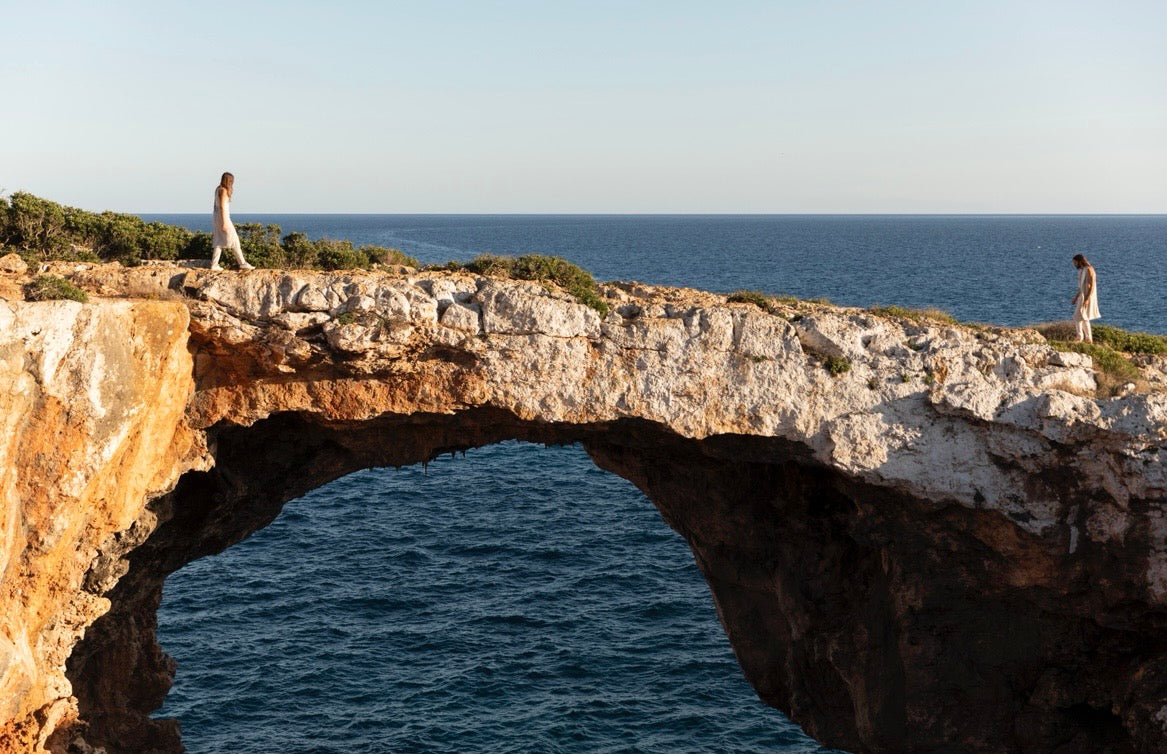 Cala Falcó arch 